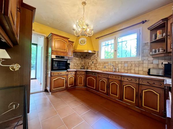 Mougins (06250) Mougins – Villa de prestige avec piscine