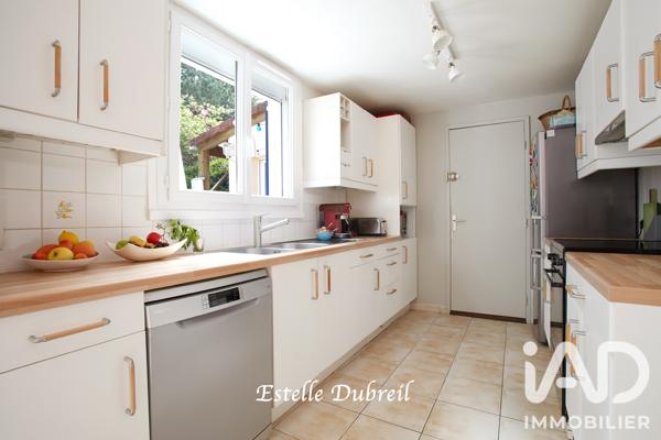 Maison à vendre 6 pièces 125 m² Voisins-le-Bretonneux