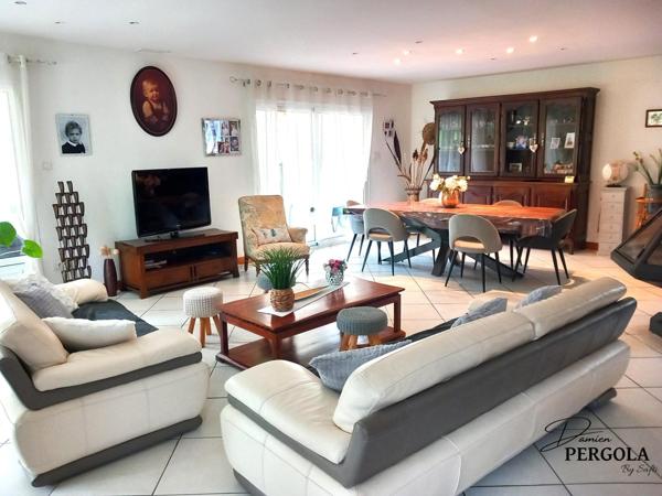 Magnifique maison de plain-pied d'environ 112 m² habitables