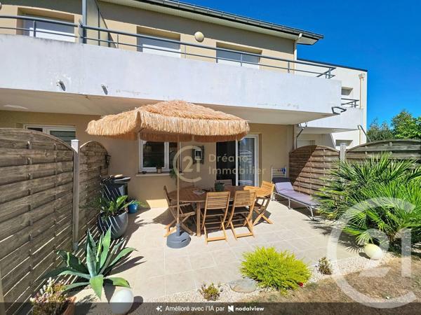 Appartement T2 à vendre  2 pièces - 42,90 m 2   ST MEEN LE GRAND  - 35