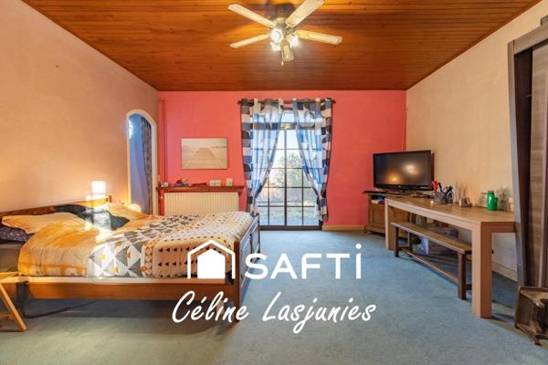 Maison avec vue imprenable, piscine et grand terrain à Monclar – Charme, espace et tranquillité