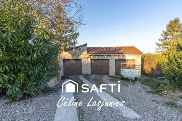 Maison avec vue imprenable, piscine et grand terrain à Monclar – Charme, espace et tranquillité