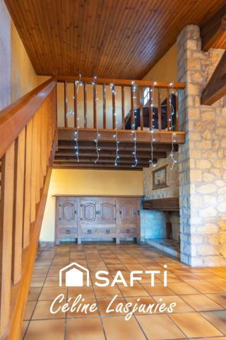 Maison avec vue imprenable, piscine et grand terrain à Monclar – Charme, espace et tranquillité