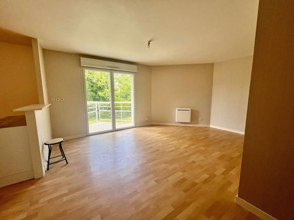 Appartement à louer Pontivy : 3 pièces, 59m² avec 2 chambre(s) à 720€ - AJP Immobilier Pontivy