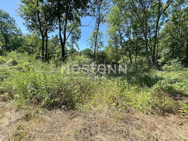 Terrain à bâtir de 1712m² .