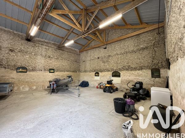 Maison à vendre 7 pièces 220 m² Paizay-le-Sec
