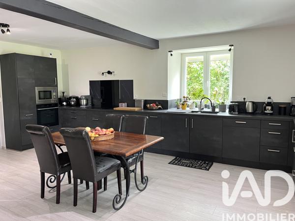 Maison à vendre 7 pièces 220 m² Paizay-le-Sec