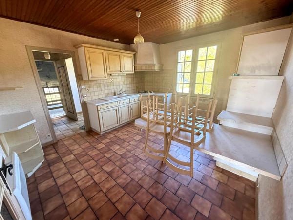 Maison  5 pièce(s)  3 chambre(s)  102 m²