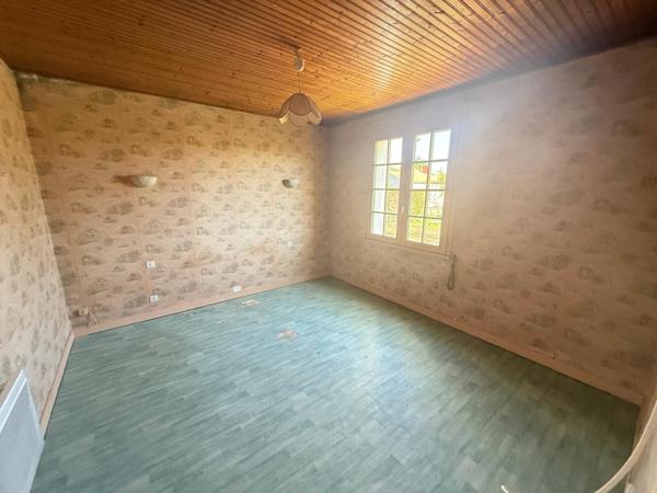 Maison  5 pièce(s)  3 chambre(s)  102 m²