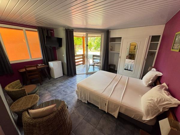 Spécial investisseur avisé, vente de l’hôtel restaurants La Chaumière m, fonds et immobiliers idéalement situés à Matoury, près de Cayenne