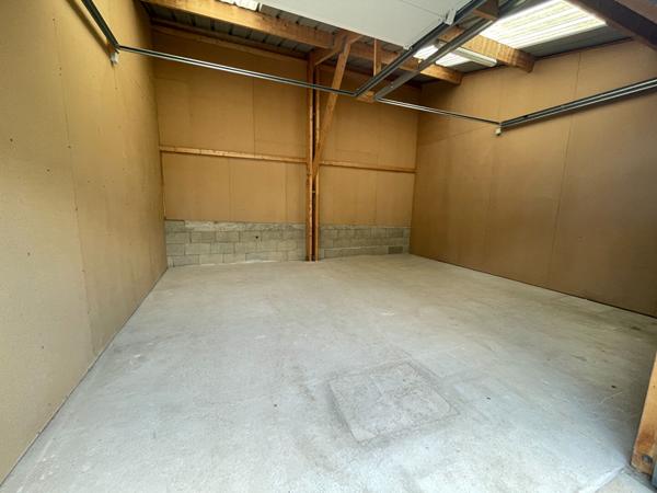 Parking / box Montlouis Sur Loire 36 m2