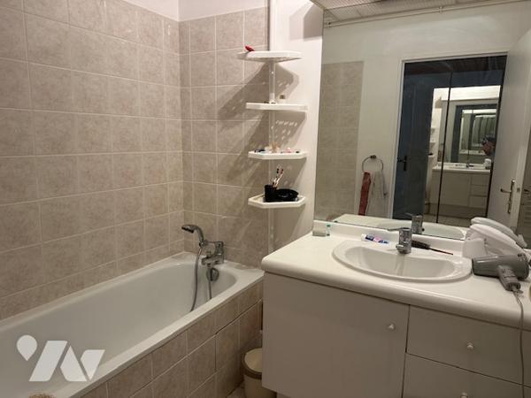 A vendre à Montmorency, appartement de 3 pièces 86 m², avec terrasse et vue sur Paris