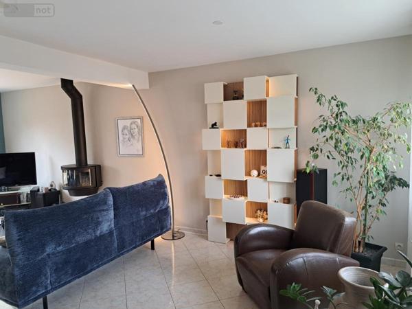 Maison à vendre à La Suze-sur-Sarthe dans la Sarthe (72210), ref : 72006-678