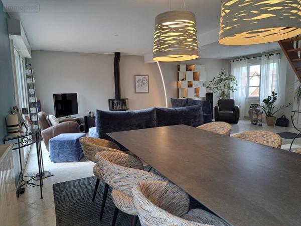 Maison à vendre à La Suze-sur-Sarthe dans la Sarthe (72210), ref : 72006-678