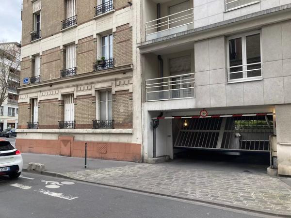 Location Parking 12 m2 à Asnières-sur-Seine