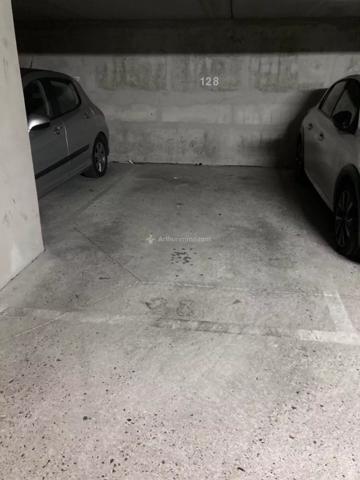 Location Parking 12 m2 à Asnières-sur-Seine