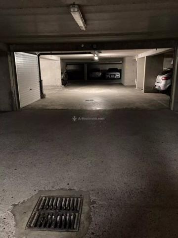 Location Parking 12 m2 à Asnières-sur-Seine