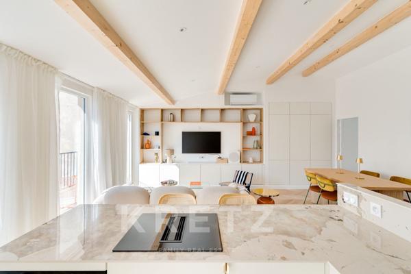 Marseille 1er - duplex rénové avec terrasse