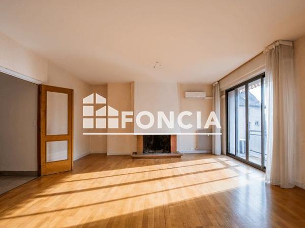 Location Appartement 5 pièces 113 m² - 1 BIS BOULEVARD DE GUIZARD Rodez 12000