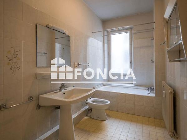 Location Appartement 5 pièces 113 m² - 1 BIS BOULEVARD DE GUIZARD Rodez 12000