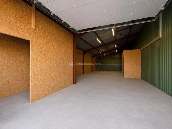 Location                                                      Local commercial
                        
                     1 pièces                      160 m2                     à Gaillac
