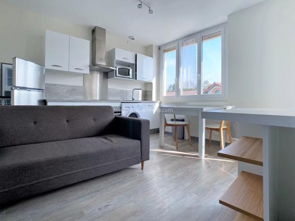 Location                                                      Appartement
                        
                     1 pièces                      20 m2                     à Albi