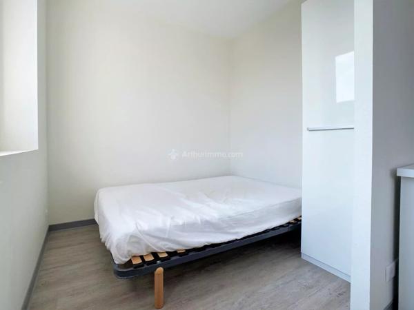 Location                                                      Appartement
                        
                     1 pièces                      20 m2                     à Albi