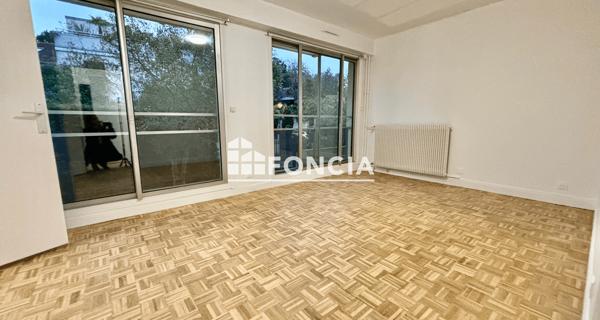 Location Studio 27.73 m² - Suresnes 92150