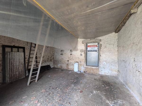 EXCLUSIVITE affaire à saisir Grange de 32 m2 au sol