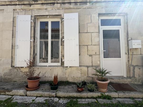 Maison à vendre |  Rochefort |  2 pièces | 35 m²