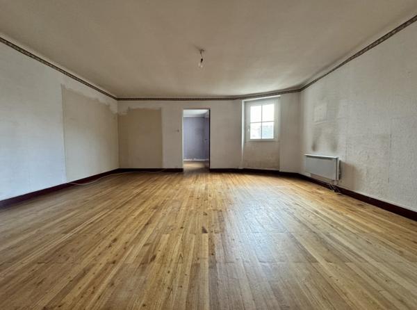 Appartement  4 pièce(s)  3 chambre(s)  100 m²