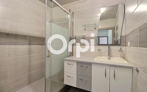 Appartement à vendre    4 pièces • 73 m2 Marseille 11