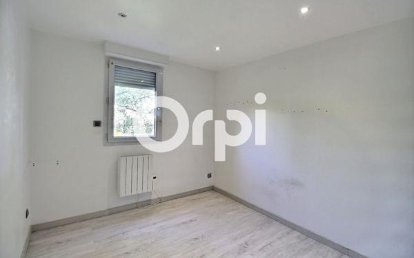 Appartement à vendre    4 pièces • 73 m2 Marseille 11