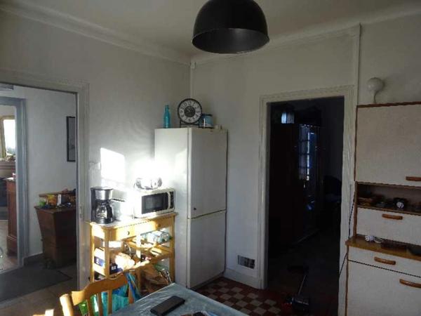 A BUGEAT EN HAUTE CORREZE GRANDE MAISON PIERRE DE 120 M² 5 CHAMBRES