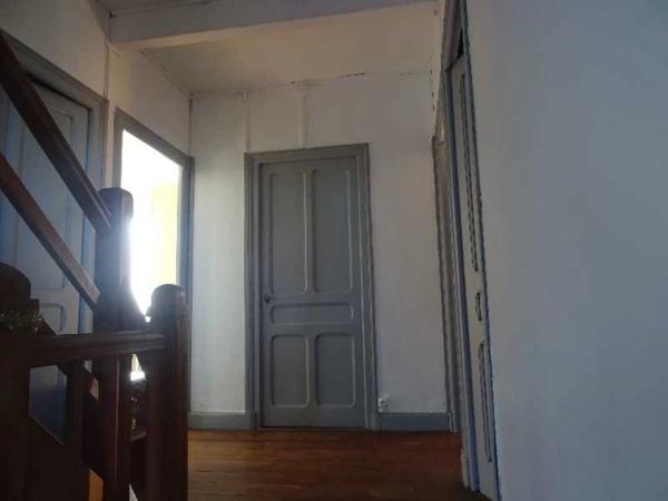 A BUGEAT EN HAUTE CORREZE GRANDE MAISON PIERRE DE 120 M² 5 CHAMBRES