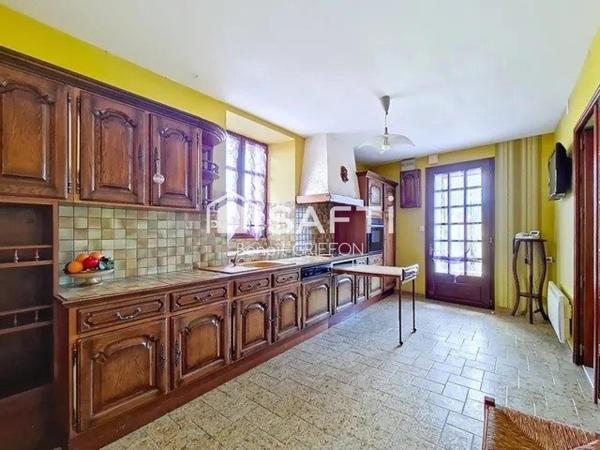 Maison en pierre avec dépendance et jardin