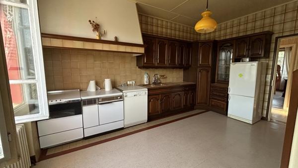Maison à vendre |  Saint-Céré |  7 pièces | 175 m²