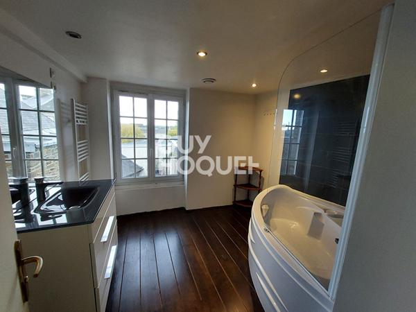 MAISON À VENDRE DE 4 PIÈCES DE 127,97 M²