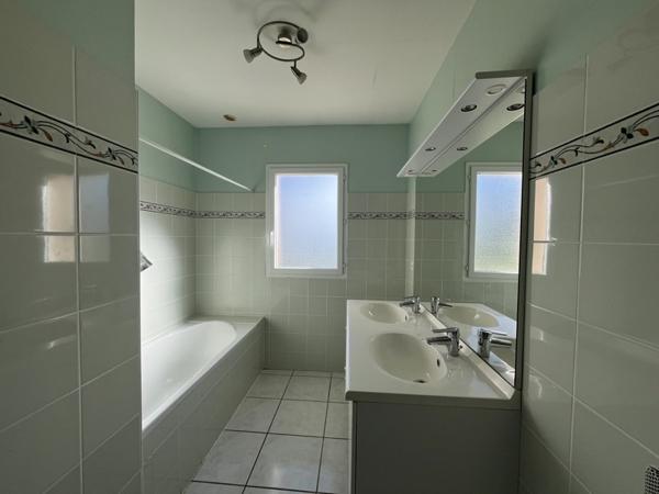 Maison à vendre |  Nantheuil |  4 pièces | 87 m²