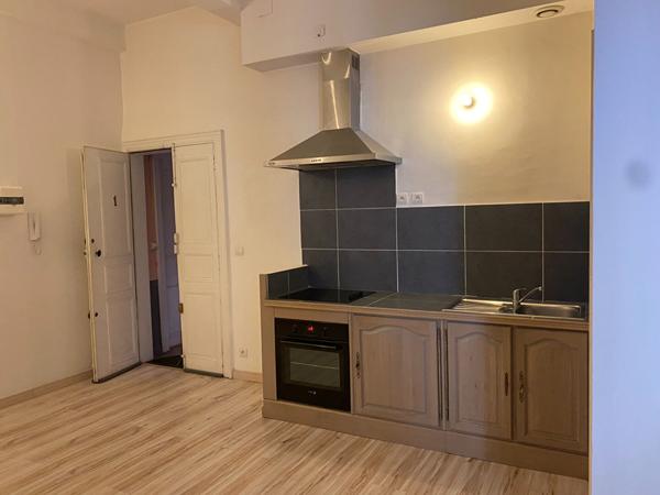 Studio BEDARIEUX - 26.10 m2 - Loyer 380€ CC