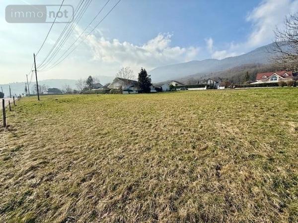 Terrain à Batir à vendre à Divonne-les-Bains dans l'Ain (01220), ref : 01047-637