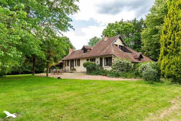 Maison à vendre |                                       Saint-Martin-Sepert |                                        6 pièces  |  154 m²