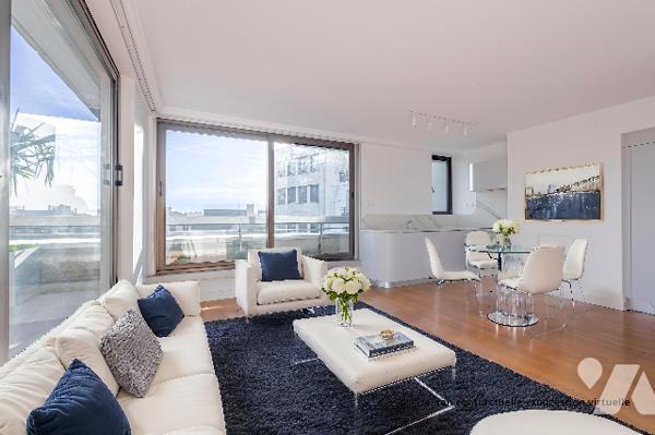 2P rénové au 7e avec terrasse plein ciel, vue dégagée, cave – rare à la vente