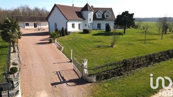 Maison 7 pièces de 160 m² à Romenay (71470)