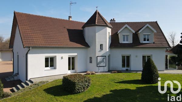 Maison 7 pièces de 160 m² à Romenay (71470)