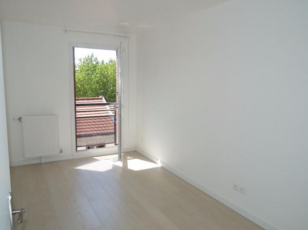 Appartement 3 pièces 62.41 m² Alfortville - parking.