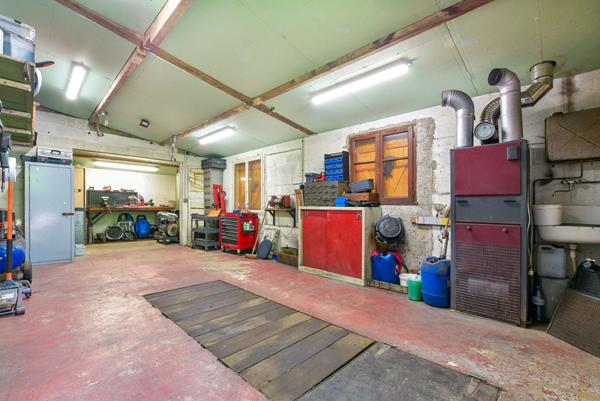 Maison à vendre à Ozouer-le-Voulgis - 4 chambres, et dépendance