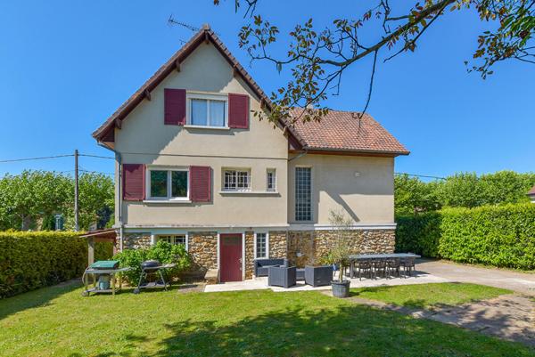 Maison à vendre à Ozouer-le-Voulgis - 4 chambres, et dépendance