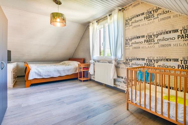 Maison à vendre à Ozouer-le-Voulgis - 4 chambres, et dépendance