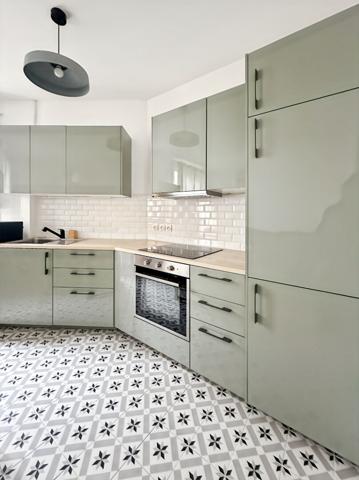 A LOUER 2 PIECES MEUBLE - PARIS 18EME Rue Gustave Rouanet